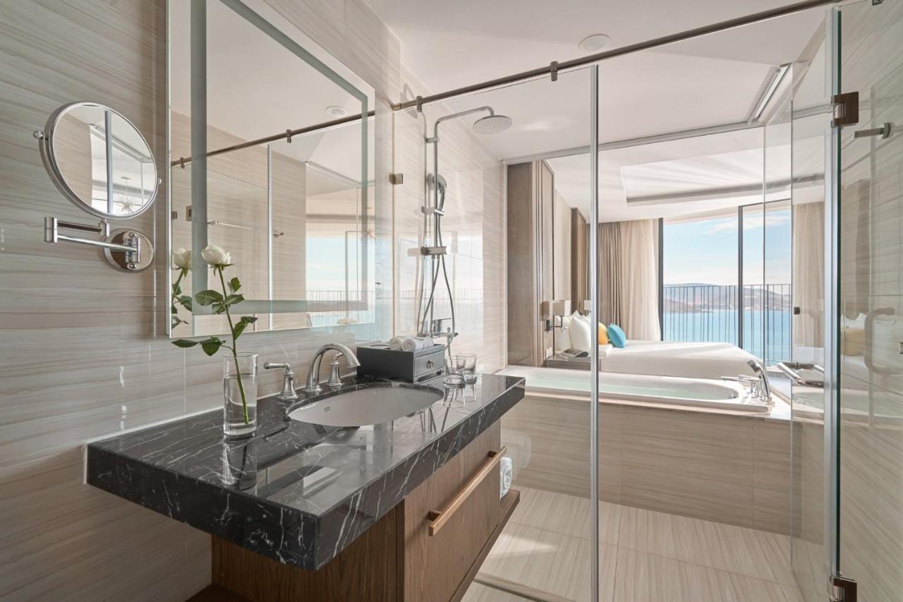 Kn Panorama Beachfront Condotel Nha Trang Exterior foto