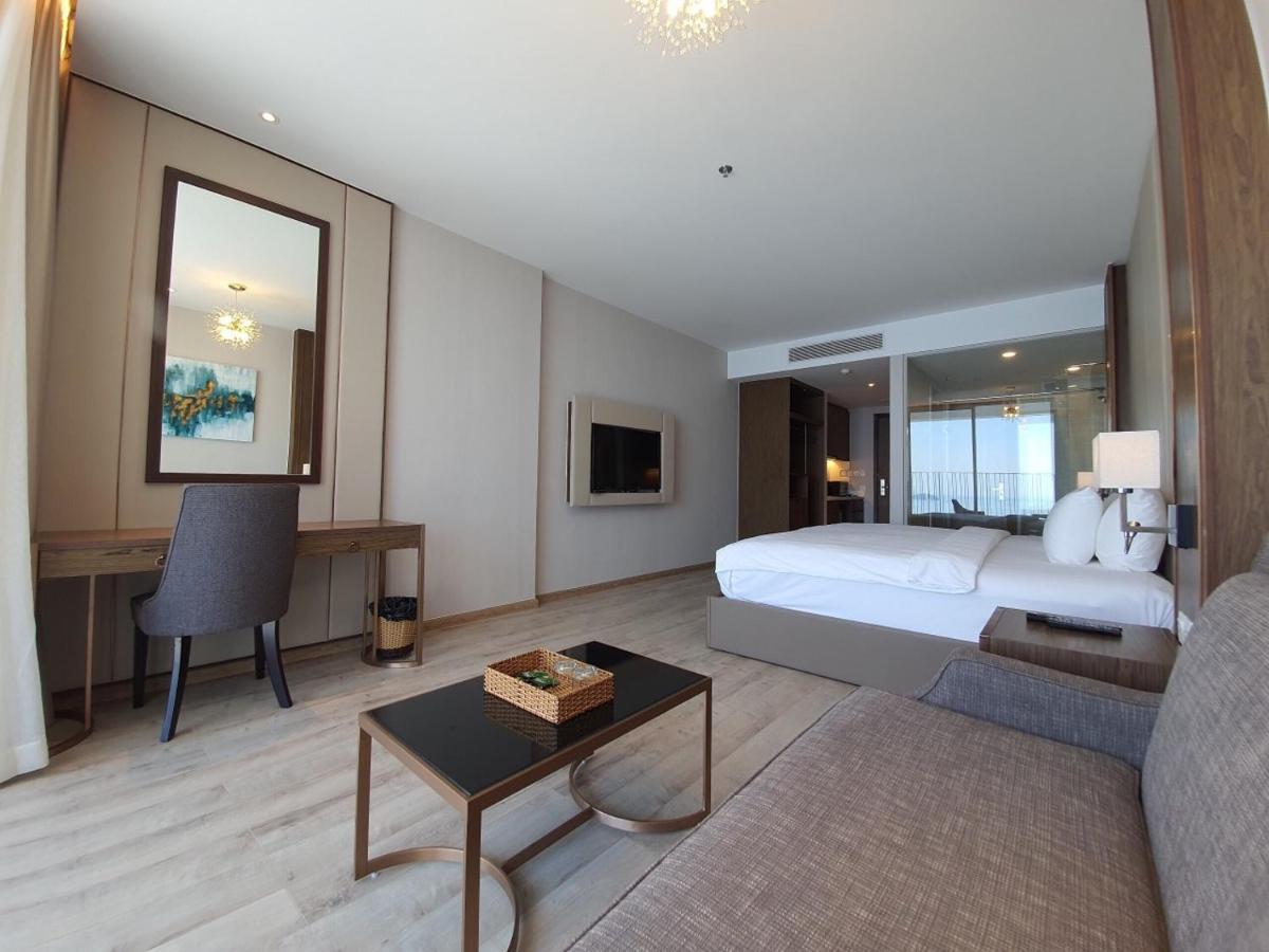 Kn Panorama Beachfront Condotel Nha Trang Exterior foto