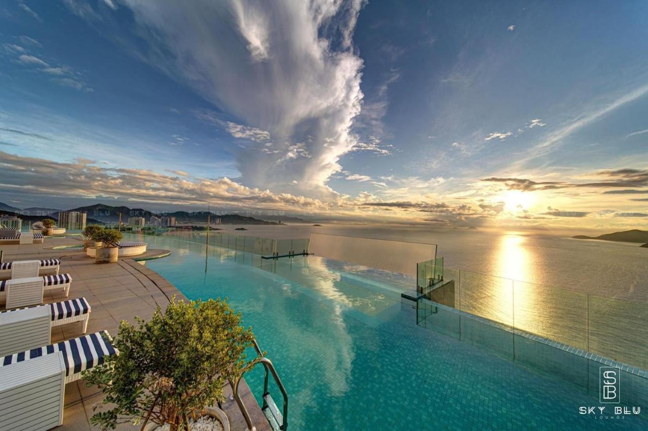 Kn Panorama Beachfront Condotel Nha Trang Exterior foto
