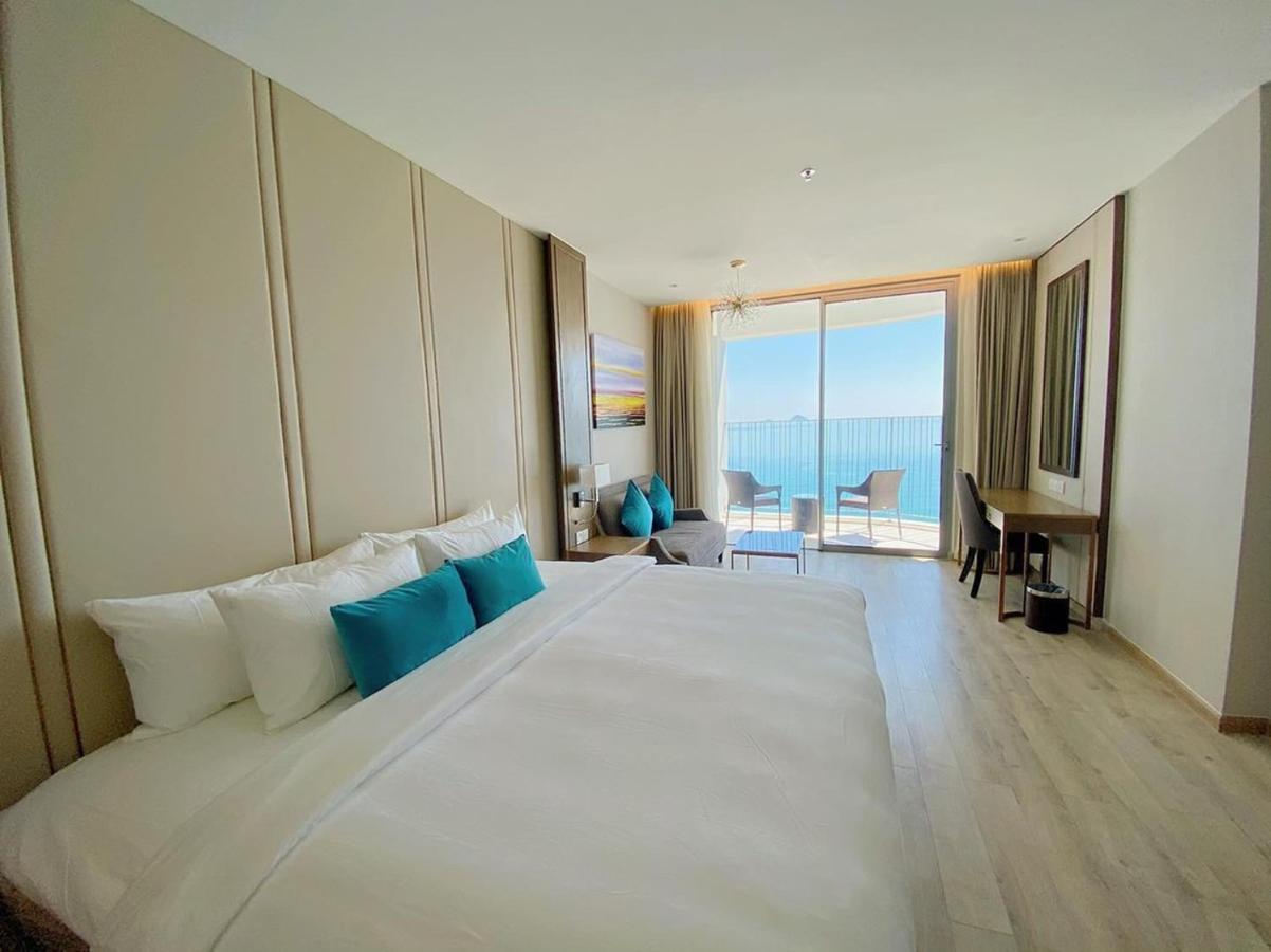 Kn Panorama Beachfront Condotel Nha Trang Exterior foto