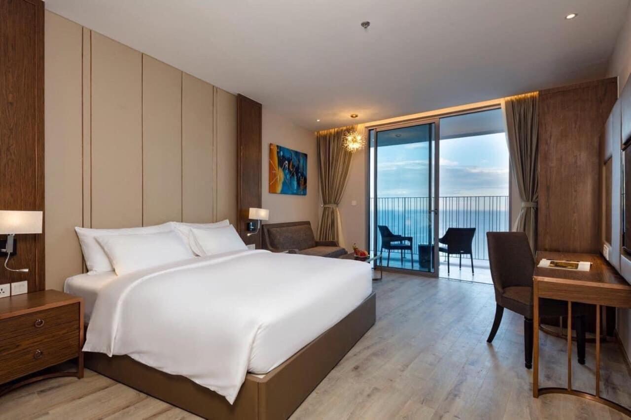 Kn Panorama Beachfront Condotel Nha Trang Exterior foto