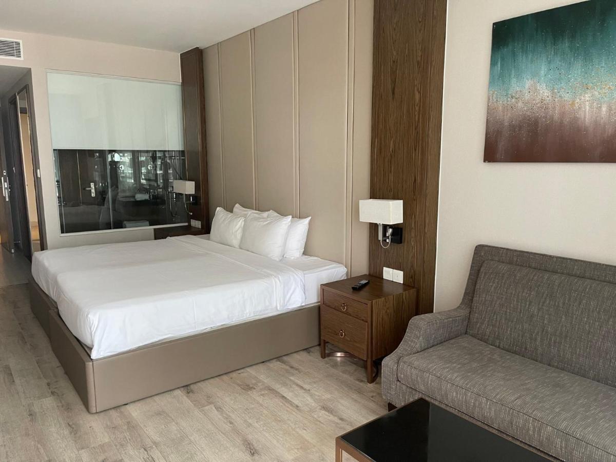 Kn Panorama Beachfront Condotel Nha Trang Exterior foto